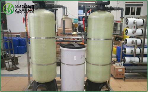 軟化水設備（全自動(dòng)軟化水器）